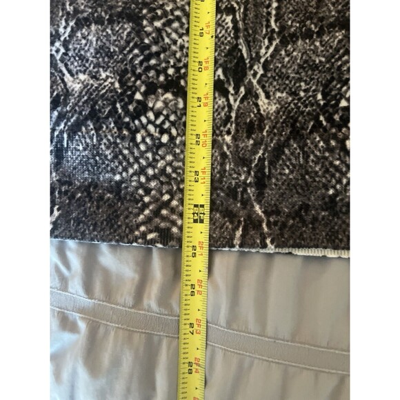 Talbots Sweater Women's XL Gray Python Snake 100% Merino Wool Puff Sleeve Soft - Picture 7 of 8